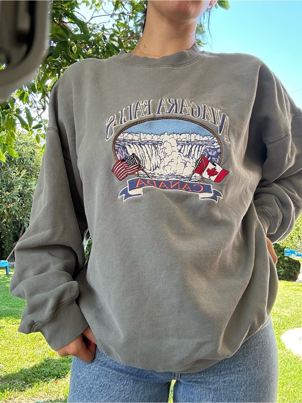 Brandy Melville Niagara Falls Canada Oversized Gray Graphic Sweatshirt
